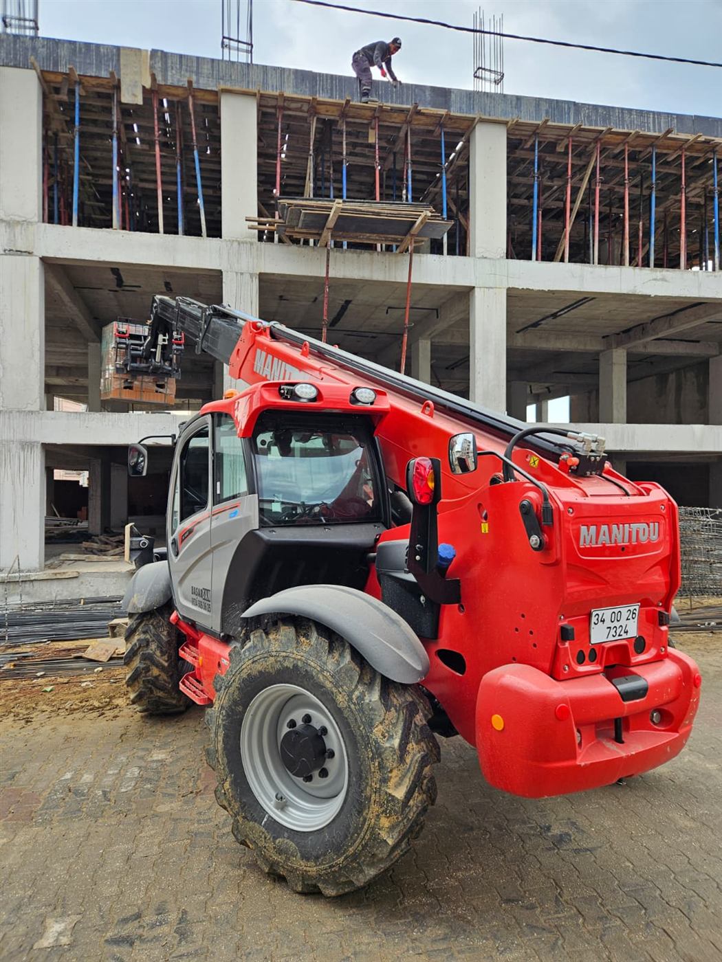 Manitou teleskopik yükleyici